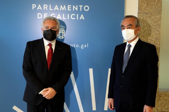 O embaixador de Xapón visita o Parlamento de Galicia